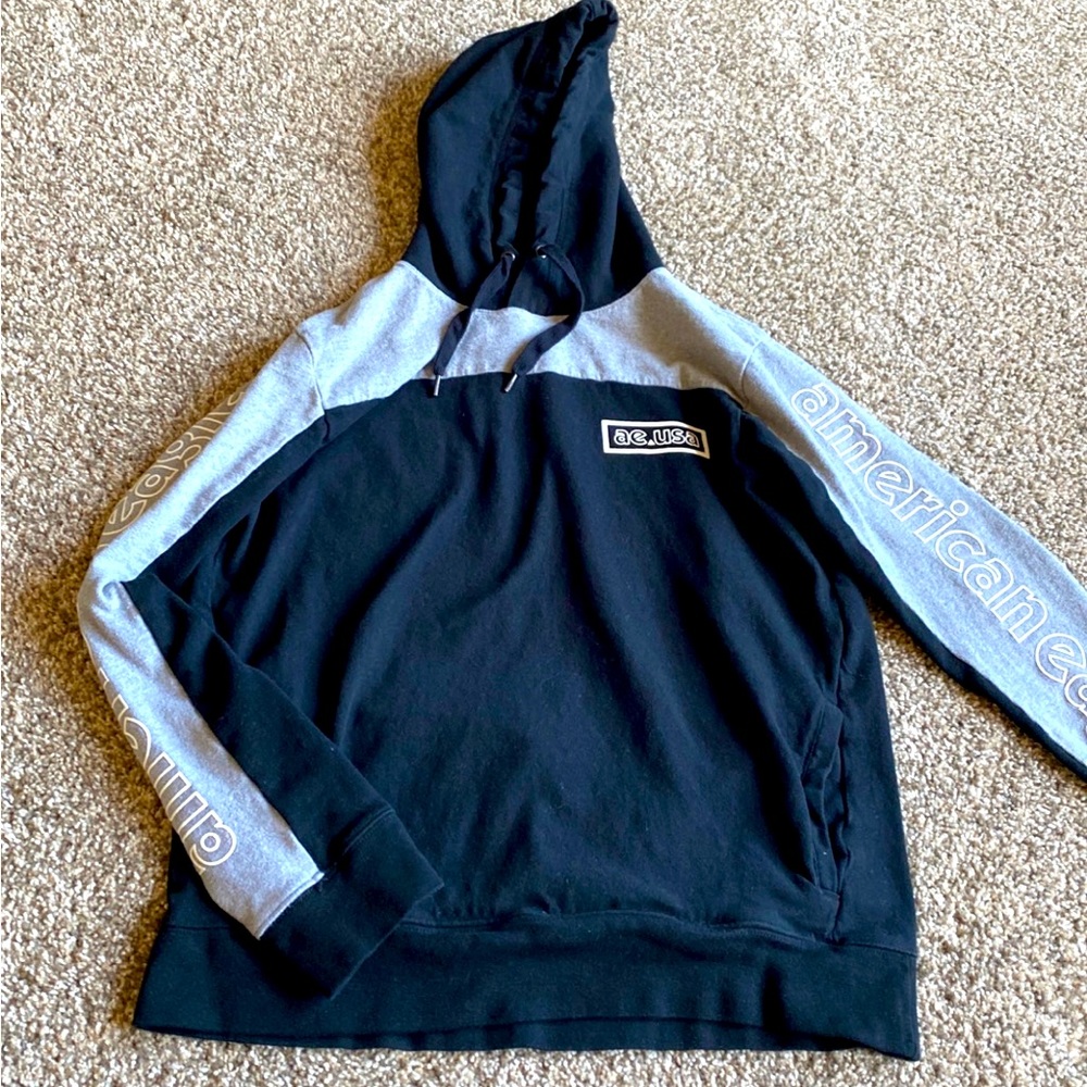 Men’s American Eagle Hoodie Medium